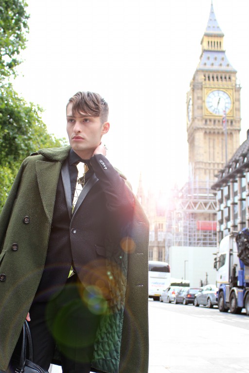 Goldene Krawatte London Fashion Week Look Mister Matthew