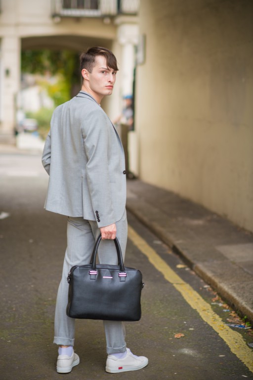 grauer Anzug für Männer Fashion Blog Mister Matthew 13