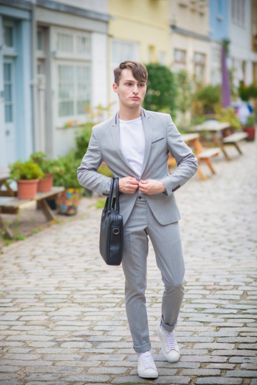grauer Anzug für Männer Fashion Blog Mister Matthew 6