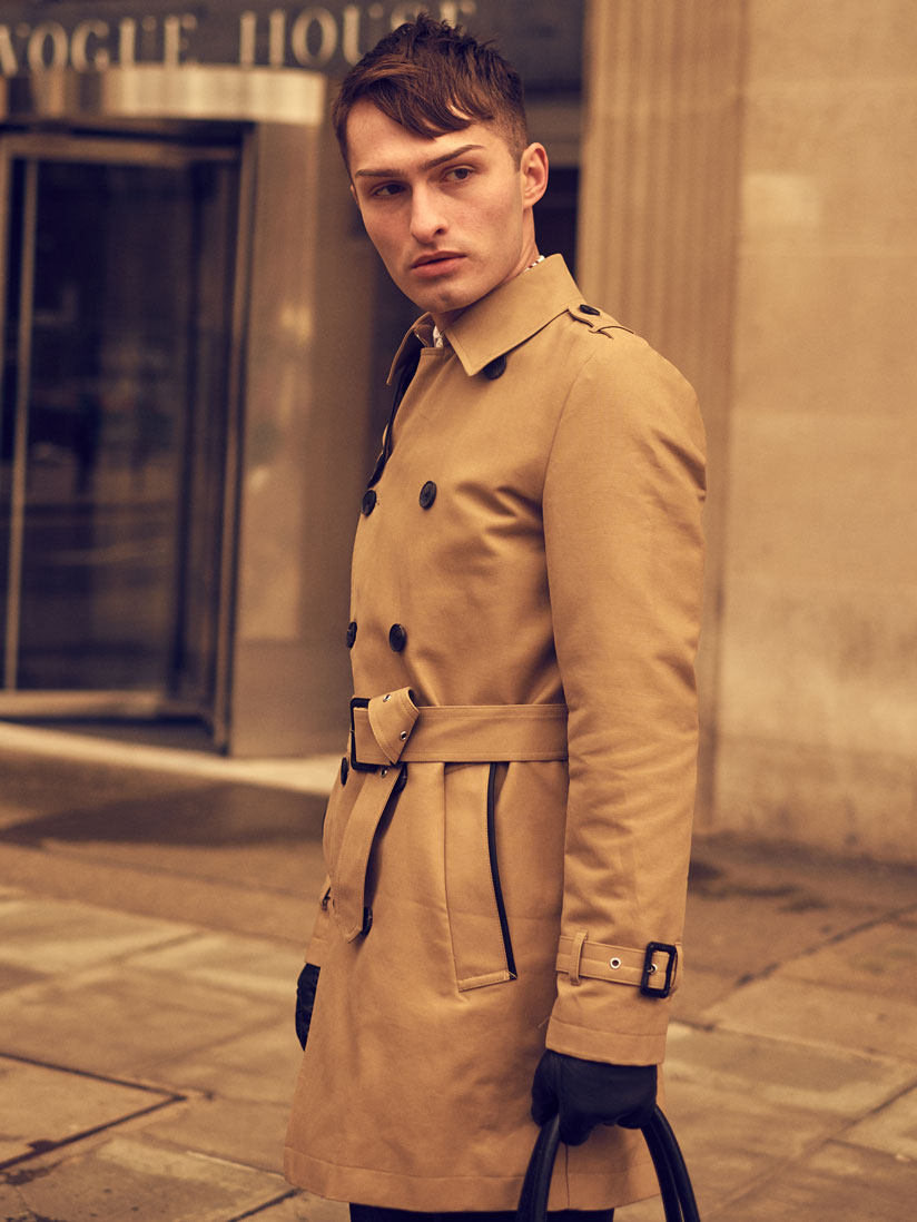 Mister Matthew Vogue und GQ im Trenchcoat Look für Condé Nast in London Fashionblog 14
