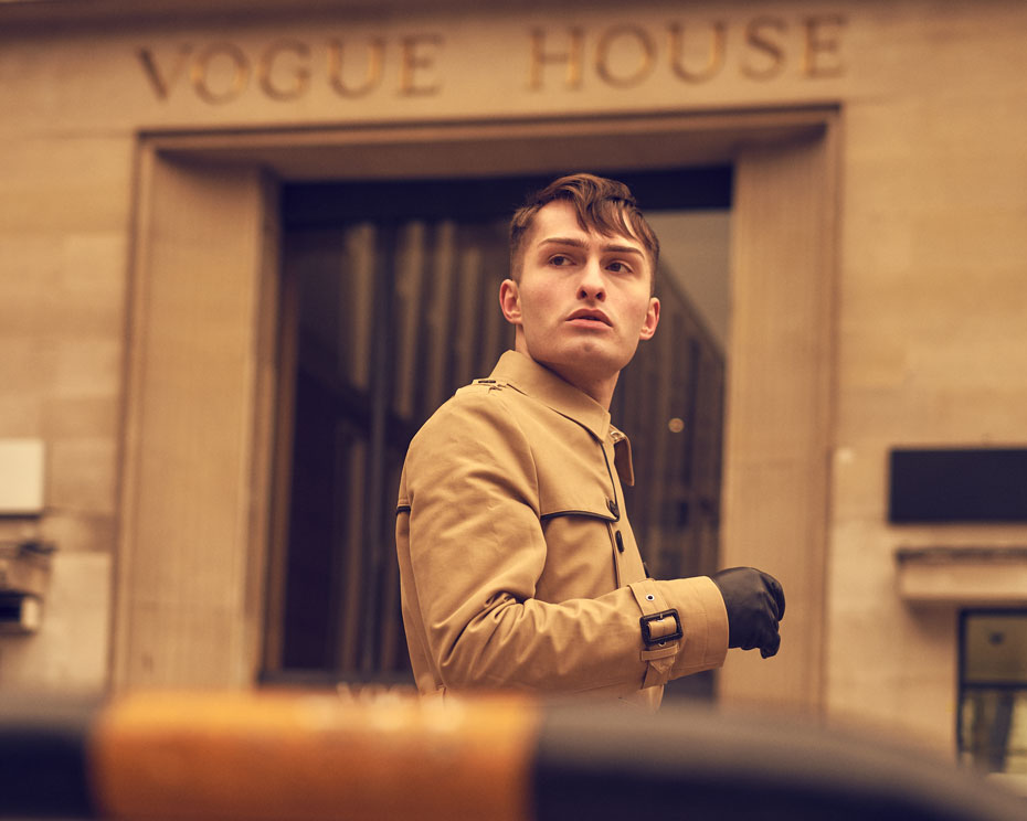 Mister Matthew Vogue und GQ im Trenchcoat Look für Condé Nast in London Fashionblog 2