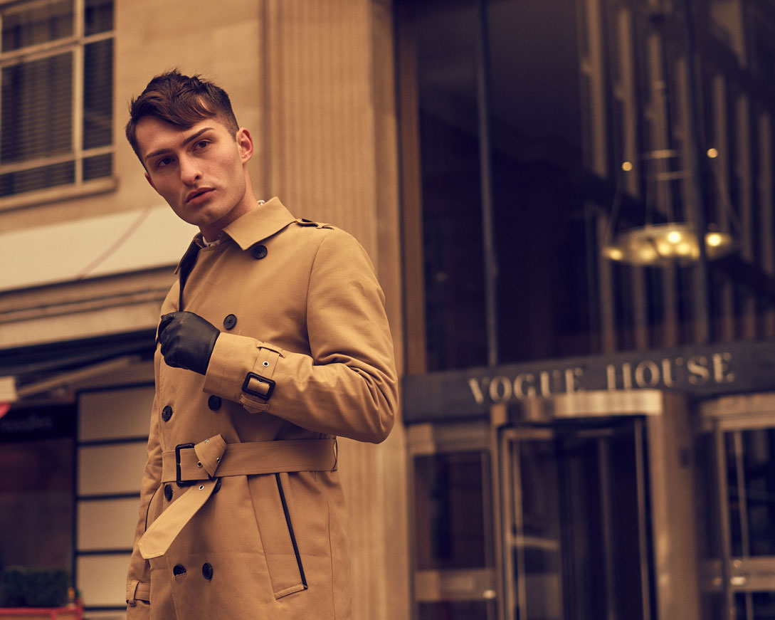 Mister Matthew Vogue und GQ im Trenchcoat Look für Condé Nast in London Fashionblog 7