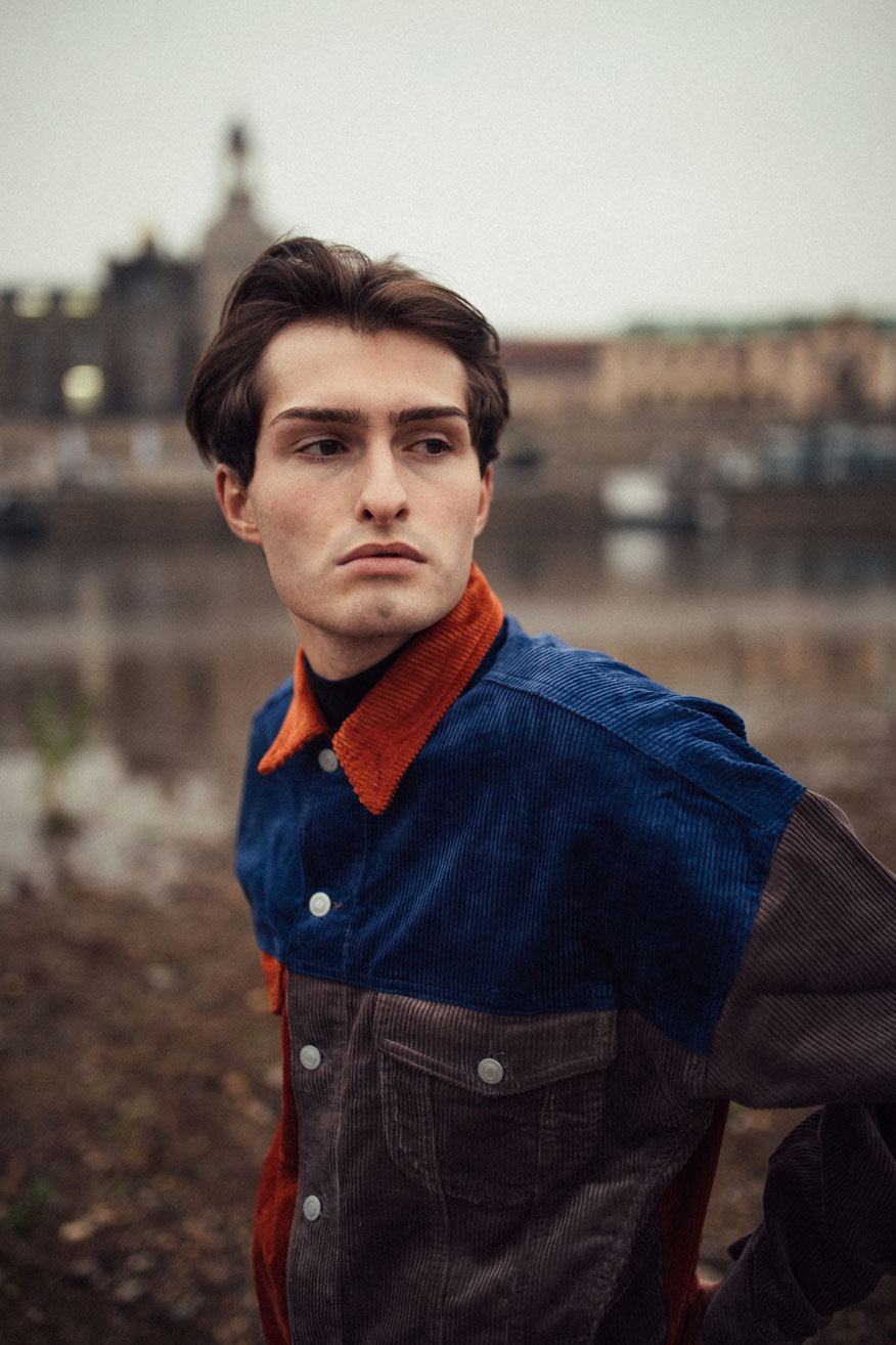 90er Mode Outfits | Vintage und Retro Look Jacke in Cord | Dresden Elbufer | Mister Matthew | Matthias Limmer | 4