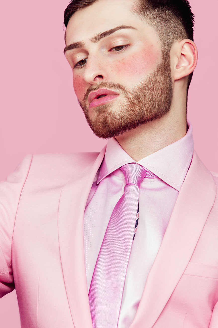 Geschlechterrollen im Wandel | Rosa Anzug für Männer, pink suit| Editorial | Matthias Limmer | Mister Matthew| 4