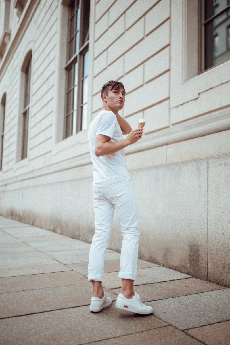 Outfit Inspirationen für Männer | All White Look | weiße Kleidung | Outfit für Männer | Fashion Blog | Mister Matthew 3