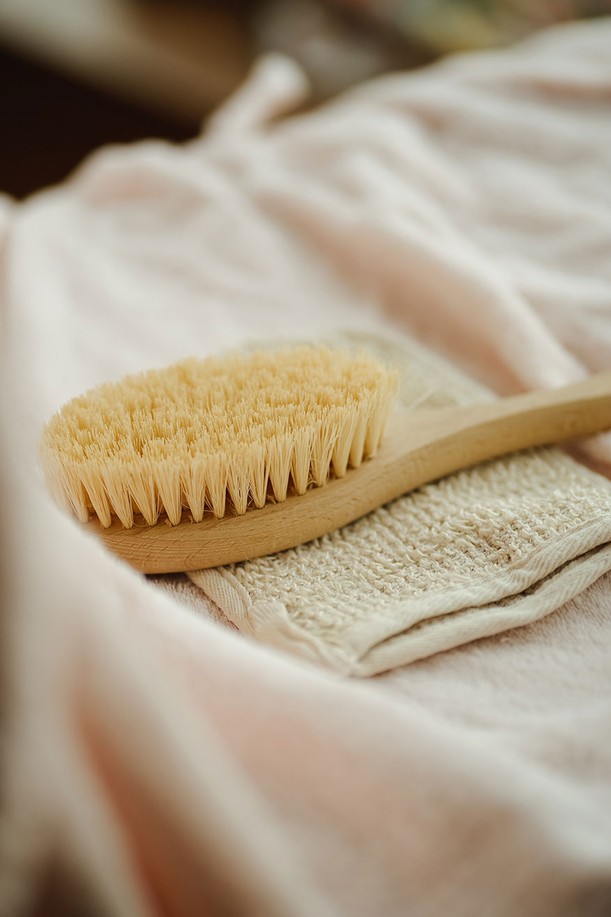 Dry Brushing für Männer