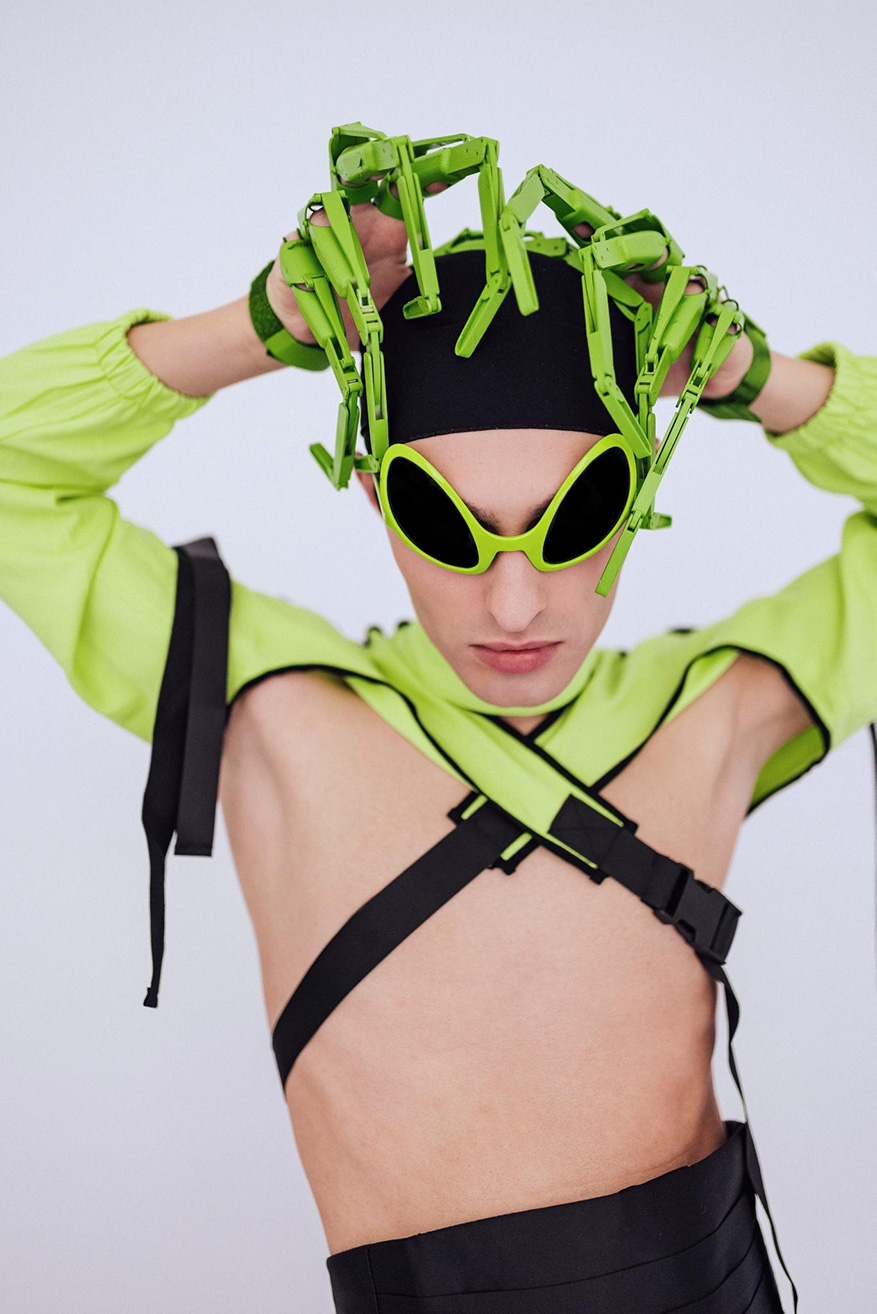 Alien-Kostüm für Männer in Neongrün